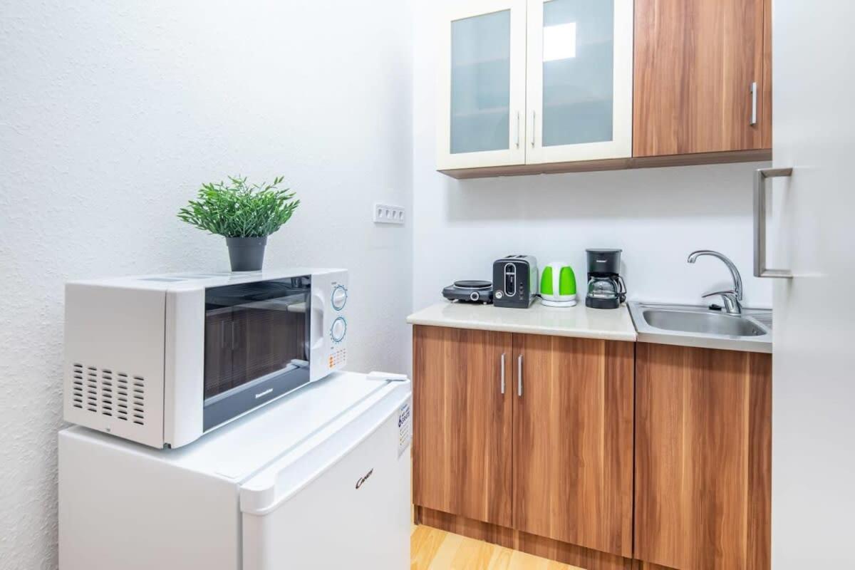 Very Central Convenient Flat Budapest Eksteriør billede