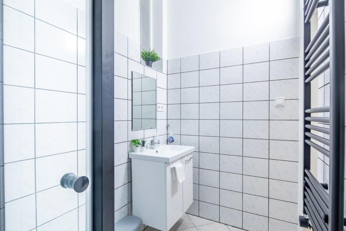 Very Central Convenient Flat Budapest Eksteriør billede