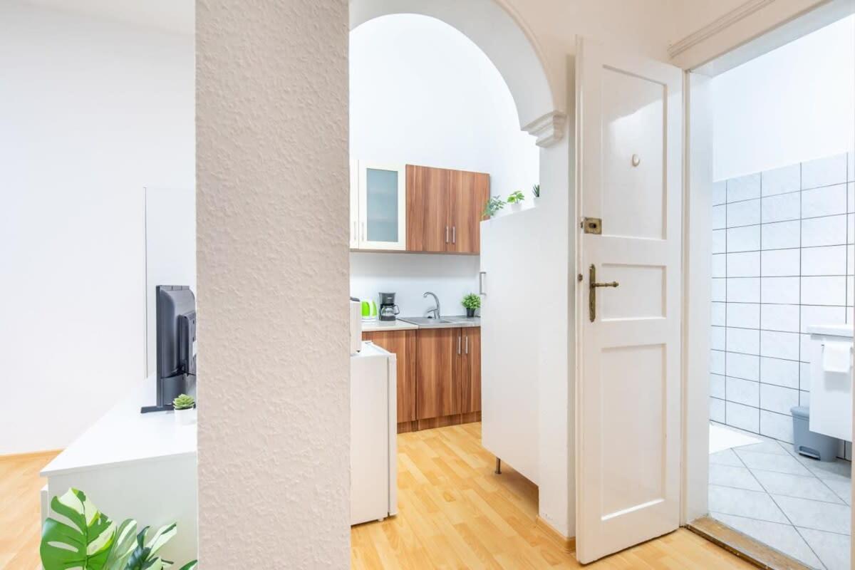 Very Central Convenient Flat Budapest Eksteriør billede