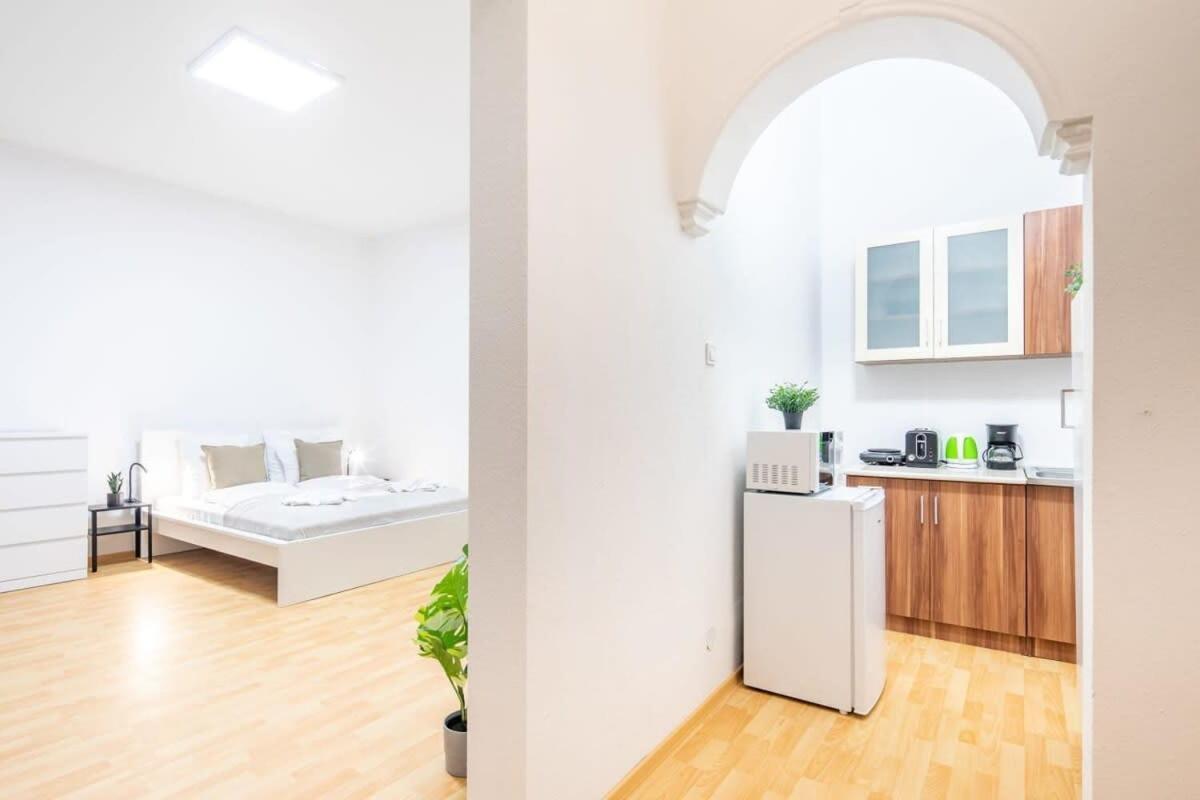 Very Central Convenient Flat Budapest Eksteriør billede