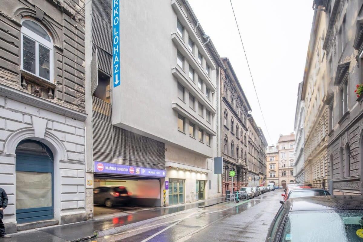 Very Central Convenient Flat Budapest Eksteriør billede