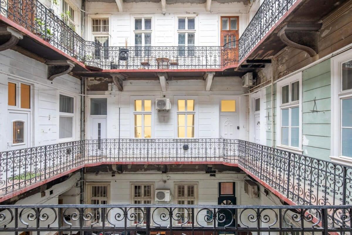 Very Central Convenient Flat Budapest Eksteriør billede